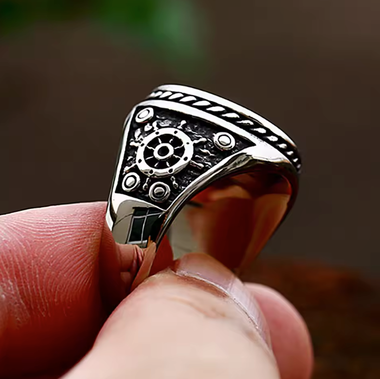 Vintage Pirate Skull Ring with Dual Knives – Gothic Stainless Steel Statement Jewelry